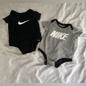 Nike onesie 2pc bundle